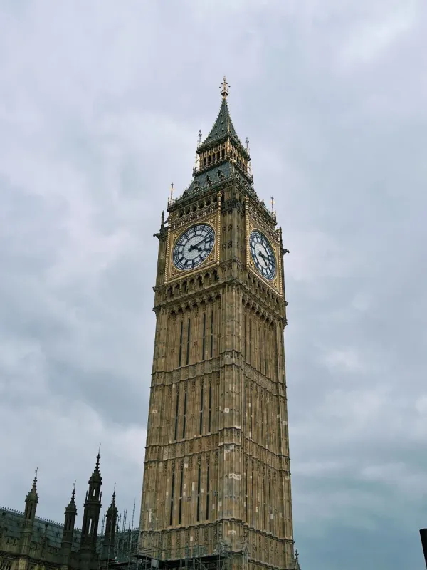 The Elizabeth Tower and Big Ben under cloud